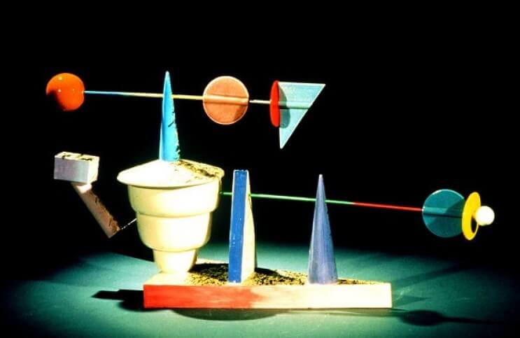 Peter Shire - A Star of the American Ceramics Art - Ideelart