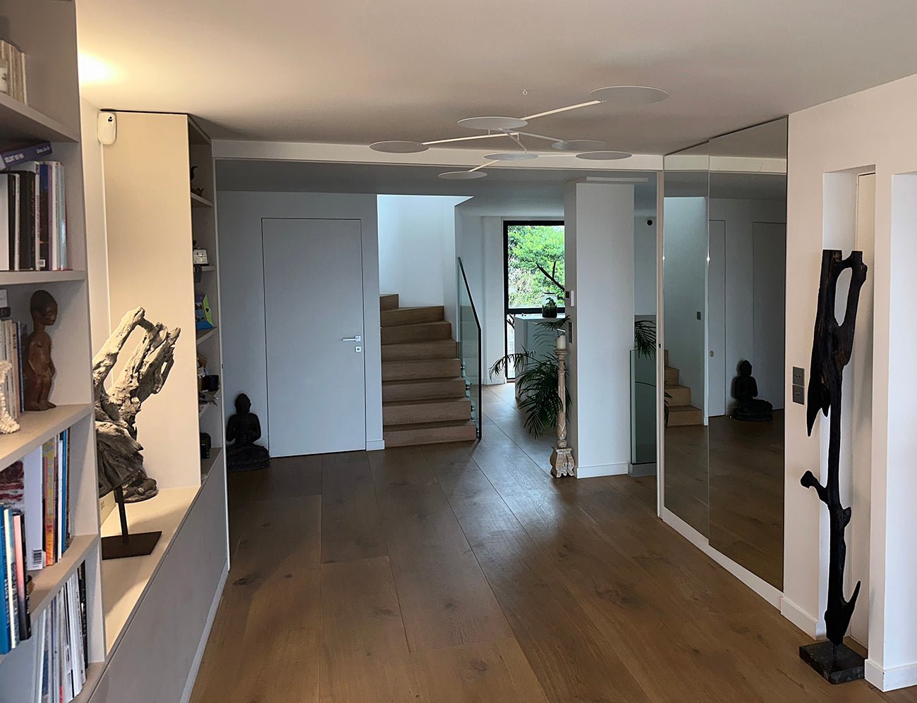 White Serenity - Amaury Maillet - Abstract Sculpture - Ideelart