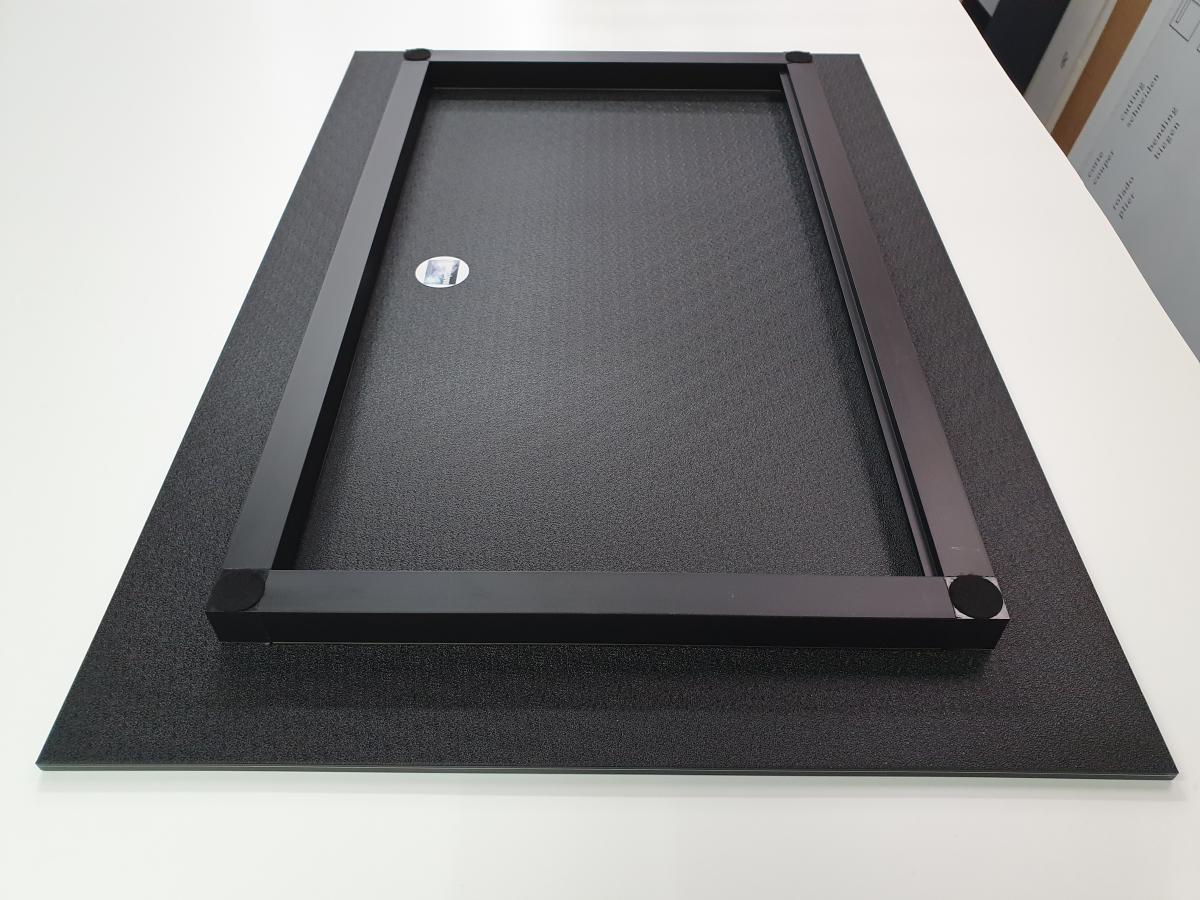 Bleed  202205 - Paul Snell - Abstract Photography - Ideelart