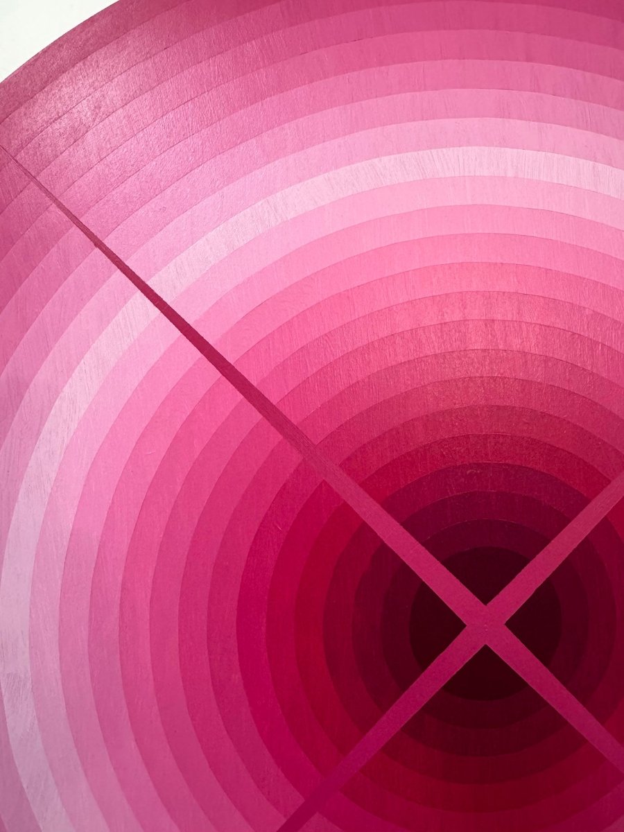 Light Interaction (Rose Madder) - by Andy Harwood - Abstract Painting - Ideelart