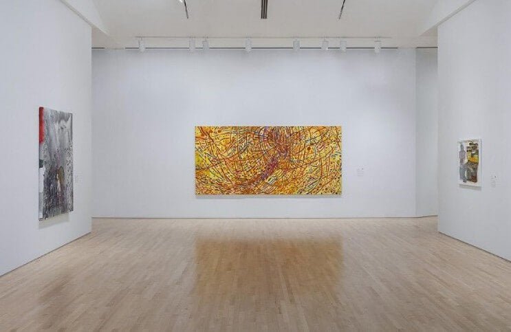 女性の抽象画家たちの色彩、ついに美術館の展示に