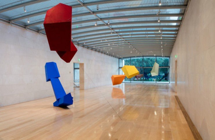 A Century-Long History of Abstract Hanging Sculpture - Ideelart
