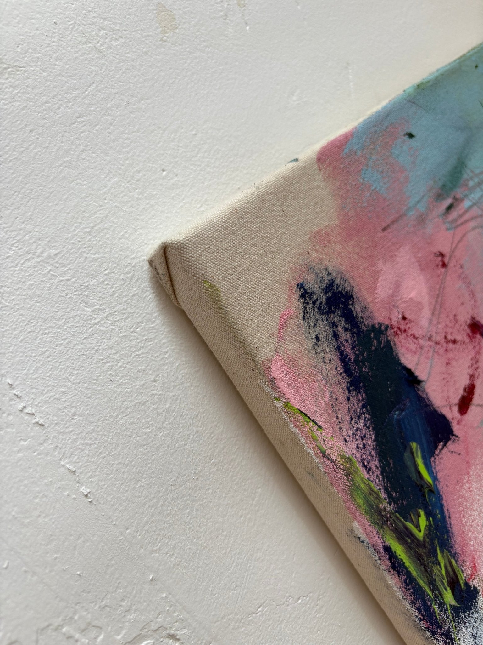 Feather duster - Marcus Aitken - Abstract Painting - Ideelart