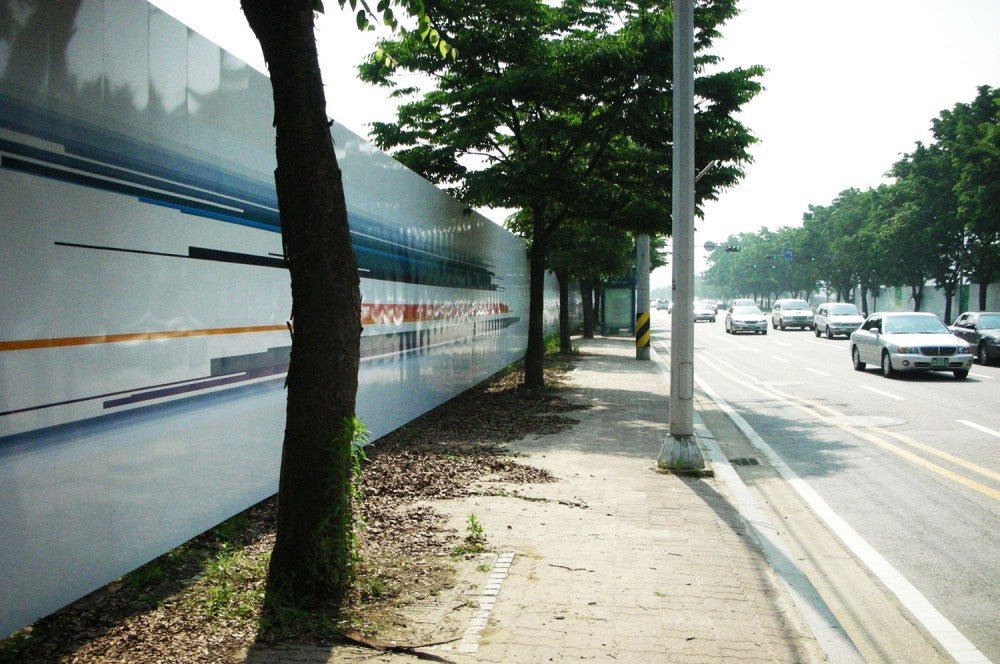 A Walk Between Nature and Culture (Pangyo, Korea) - by Kyong Lee - Abstract - Ideelart