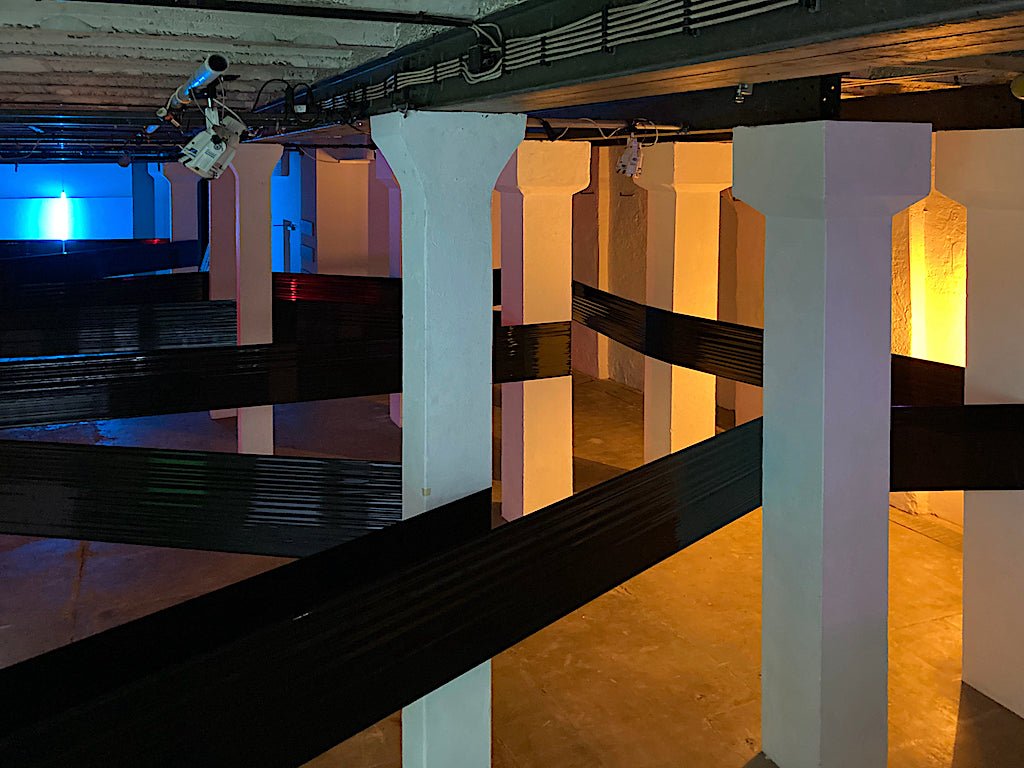 Spannung - by Daniel Göttin - Abstract Projects - Ideelart