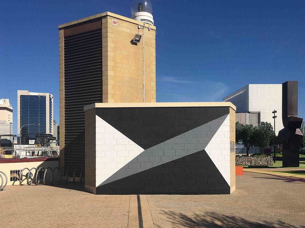 Tilt - by Daniel Göttin - Abstract Projects - Ideelart